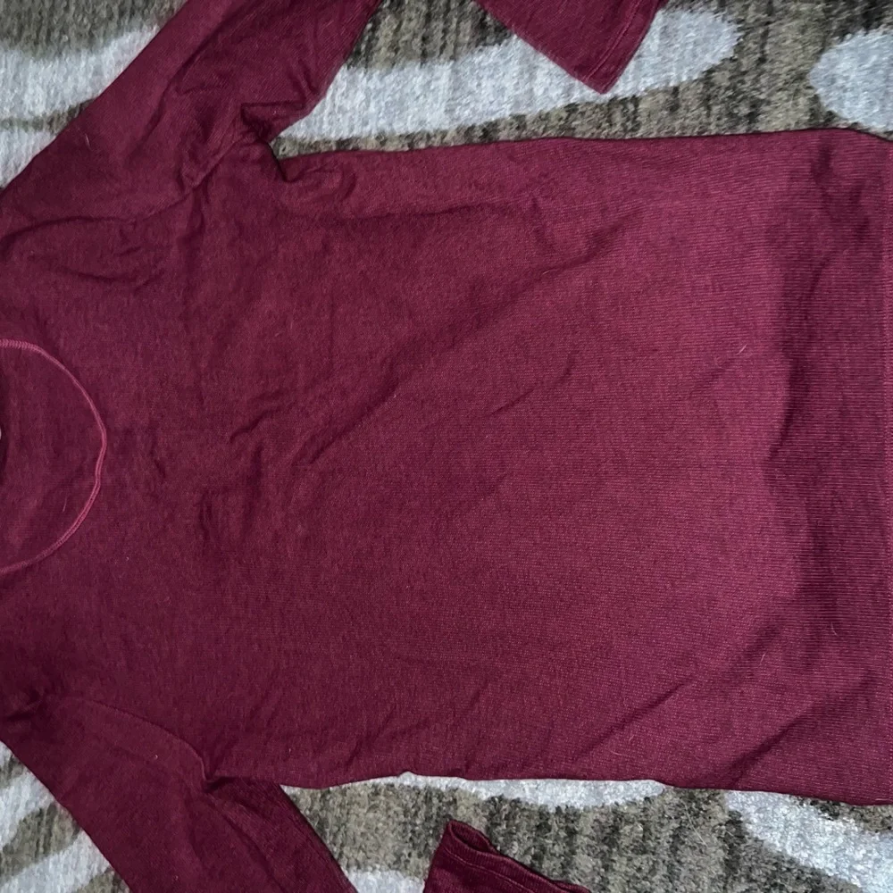 L.L. Bean Maroon Long Sleeve Cotton Pullover Shirt - Picture 4 of 4
